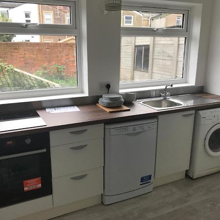 צ'לטנהם 2 Bedroom Garden Apartment מראה חיצוני תמונה